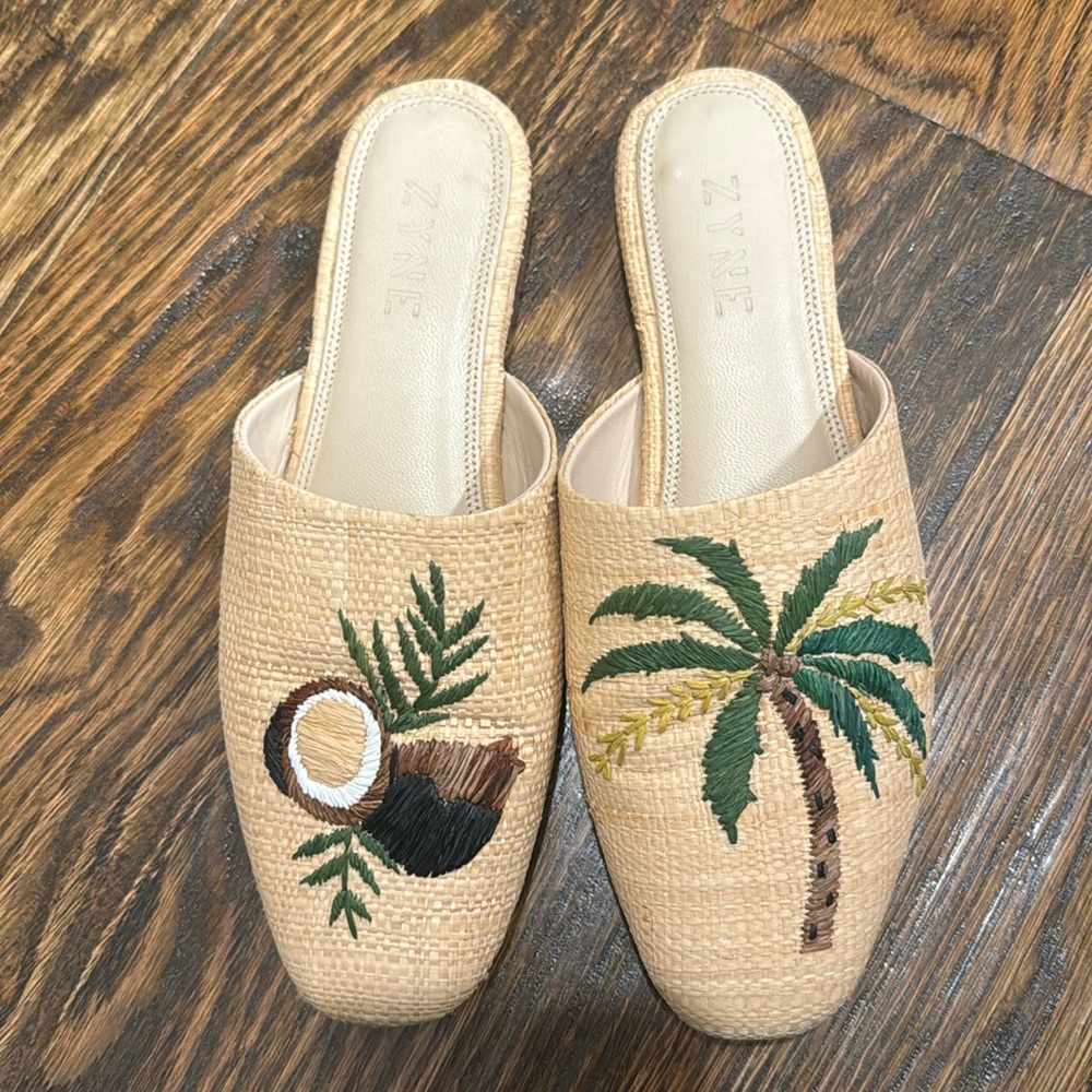 Zyne Embroidered Mules
